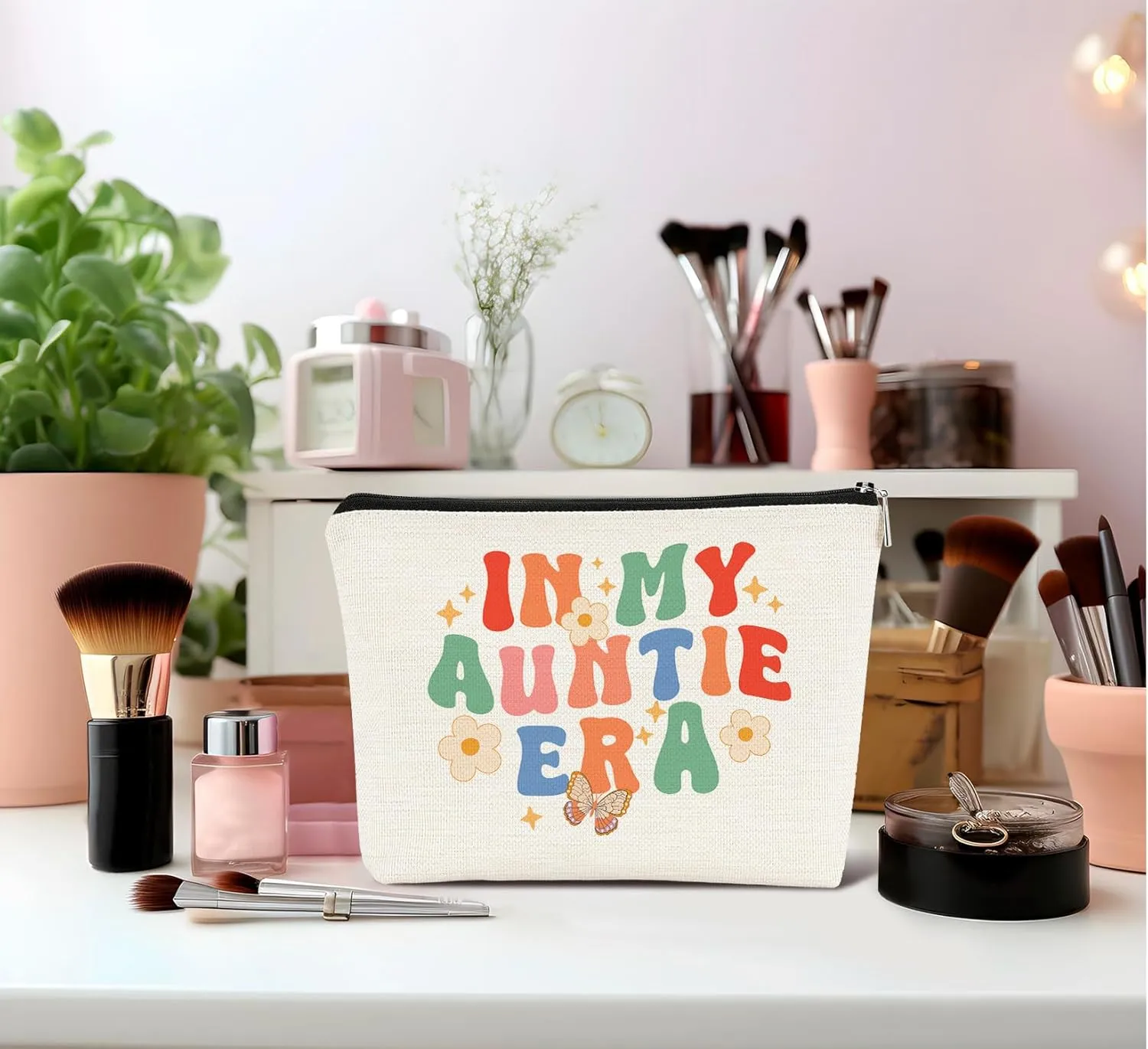 Aunt Gifts Makeup Bag, Gifts for Aunt, Groovy In Auntie Era Cosmetic Bags for Women, Best Aunt Gifts, Gifts for Aunts from Niece, Auntie Makeup Pouch Zipper Pouch for Women