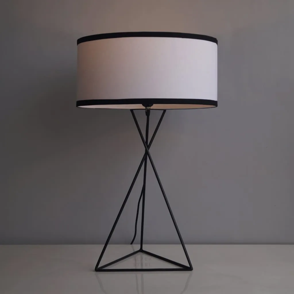 Cdl103 Latin Quarter Modern Design Bedside Lamp