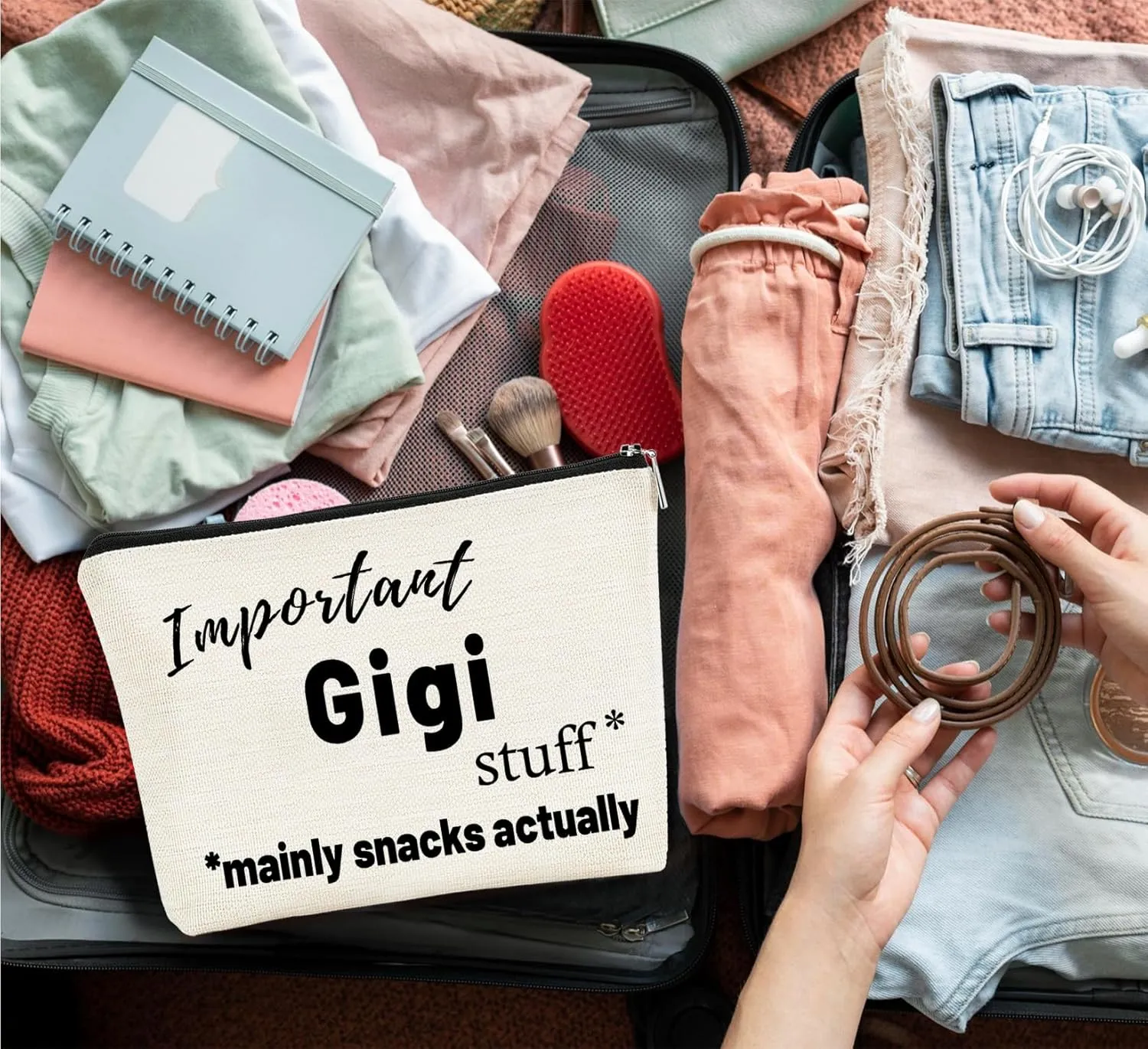 Gigi Gifts Makeup Bag, Gifts for Gigi, Important Gigi Stuff Cosmetic Bags for Women, Best Gigi Ever Gifts, Gigi Gifts for Grandma, Gigi Gifts for Christmas, Gigi Makeup Pouch Zipper Pouch