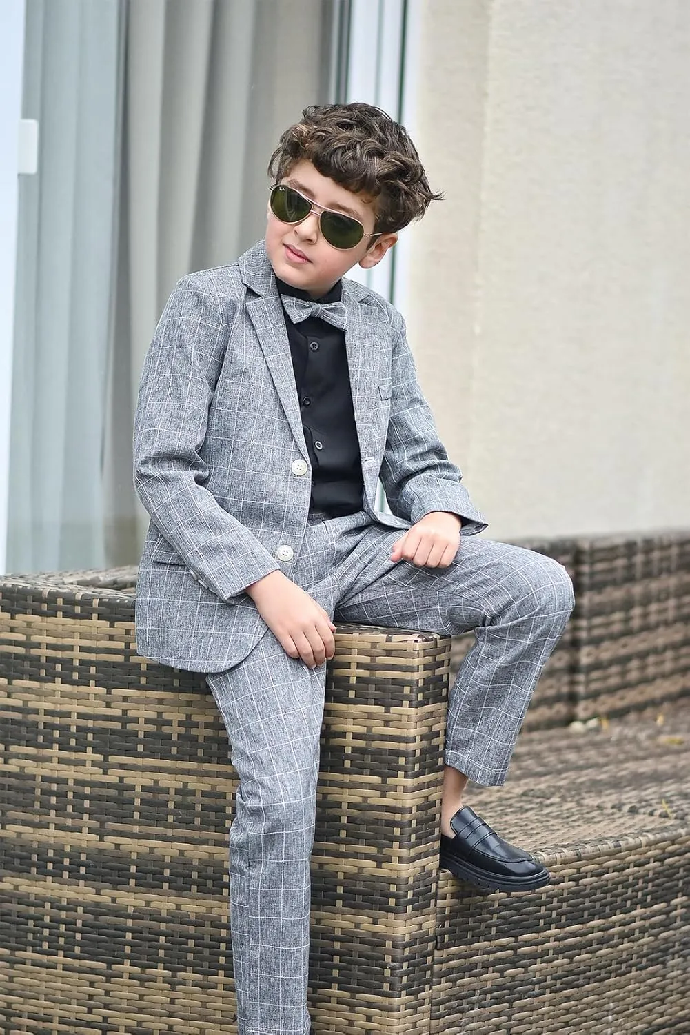 LOLANTA Boys Suit Wedding Ring Bearer Outfit Kids Suit Set, Blazer Pants Bow Tie Dress Clothes Formal Wear