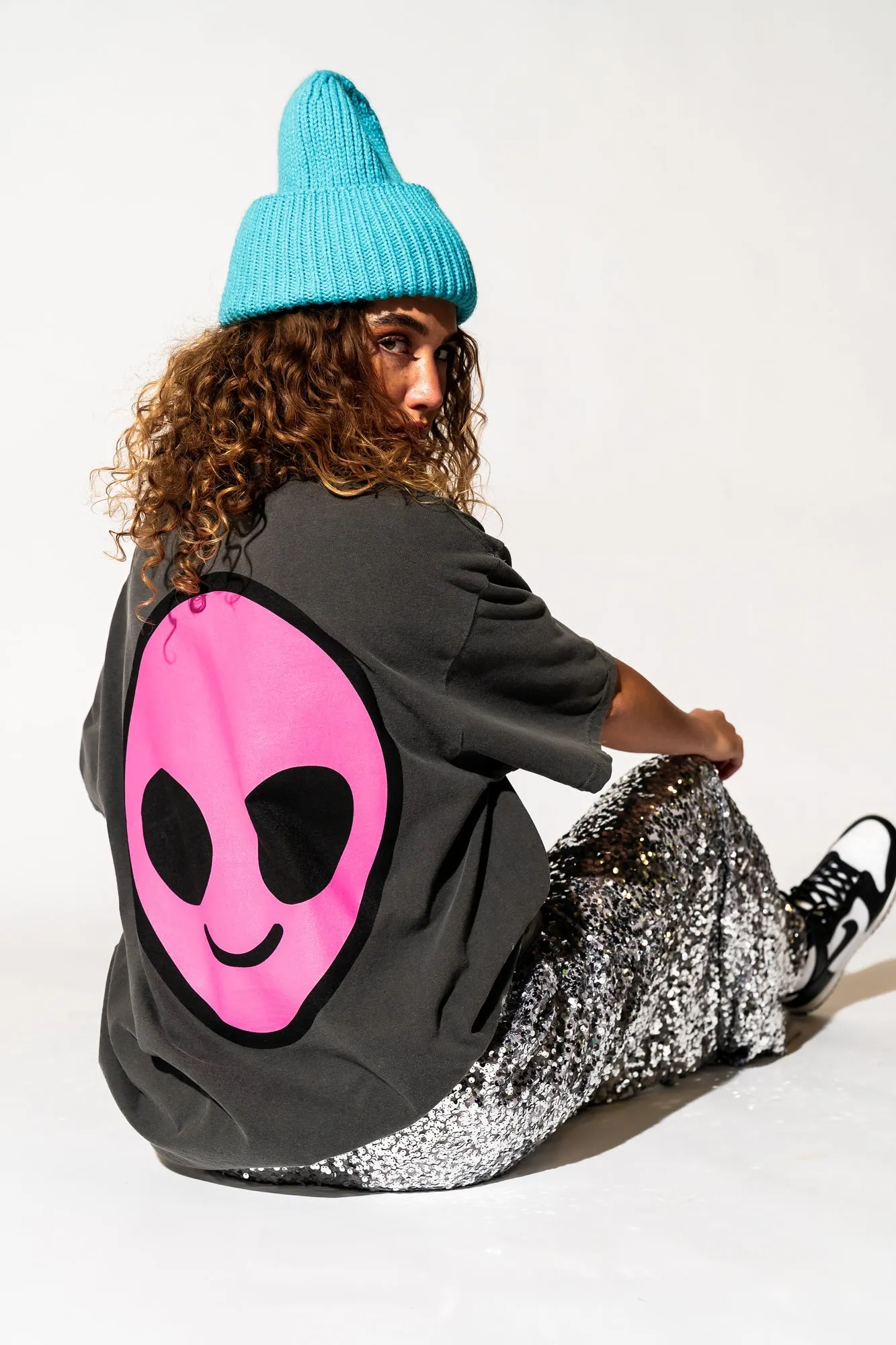 Weirdo Alien Tee in Charcoal   Pink